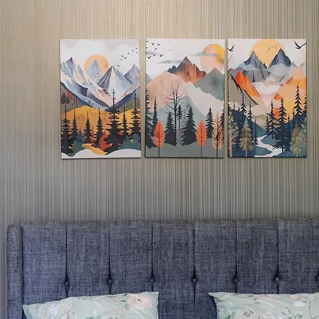 3bdr & Main Street Vitoshka & Corner & Free Parking Apartment *